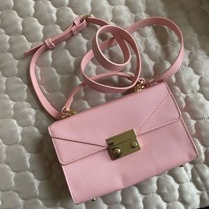 Light pink satchel bag